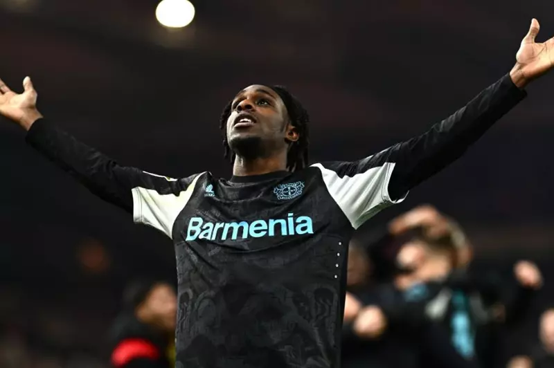 فريمبونج يتوجه إلى إنجلترا لإتمام صفقة انتقاله إلى ليفربول